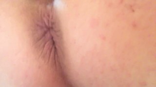 JIGGLY BUTTHOLE CLOSEUP