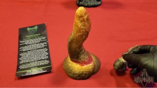 Armani Reviews Xenocat Artifacts dildo: Vaela