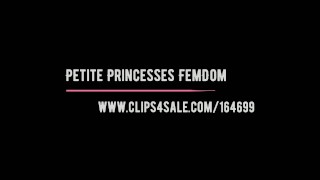 Sofi Fullweight Jeanssitting and Listens to Music Showing Countdown Of Ass Smothering [PREVIEW]