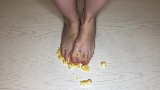 Banana crush, food crush fetish