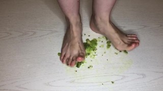 Food crush fetish, show my feet