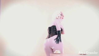 Tease by ass and pussy, wet and messy by sploshing food cake, food fetish 4k video
