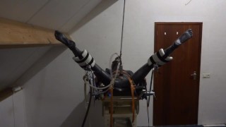 Milked on the gynchair in full rubber
