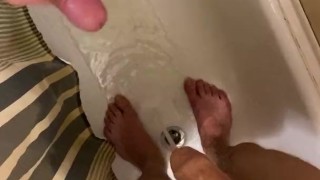 Pee with a guy on top of each other