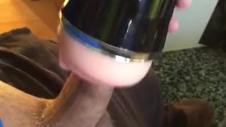 Masturbacion con juguete.... esto necesita un cambio muy pequeño el agujero