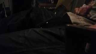 Jacking off my dick