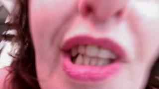 V 551 The giantess found a new shrinkydink to play with