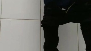 No banheiro da clinica