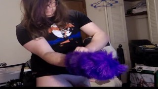 BI Furry Deep thoaths and rides a 10in Deer Dildo