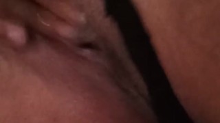 masturbandome... tocandome mi rica vagina