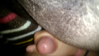 Masturbandome un poco antes de 