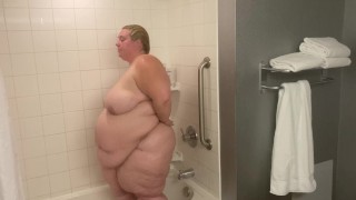Cum & Shower With Me!