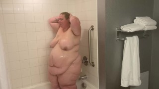Cum & Shower With Me!