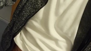 Mostrando io mio cazzo tutto per te