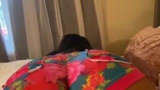 Latina Milf with Big Booty twerking 