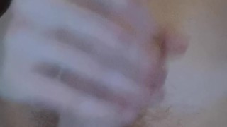 je branle ma grosse bite ejac