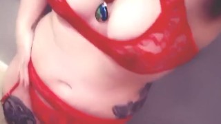 Quick Clip : Feelin a touch romantic in red lace