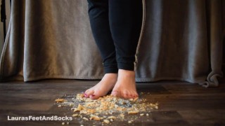 Crushing crackers with my lovely bare feet, crush food. ASMR