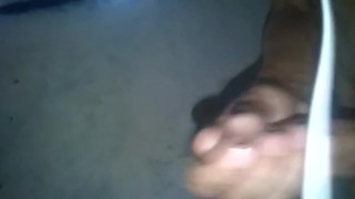Hombre caliente y su gran verga 