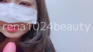 団地の階段で2つのディルドを使って露出オナニー！声出しちゃいけないのに気持ちいいからいっぱいでちゃう♡ 1/2