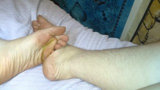 Foot Fetish Exhibitionist PinkMoonLust Hairy Girlfriend Hirsutism Hairiest Onlyfans PAWG Feet Foot