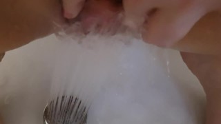 Washing my dirty clit
