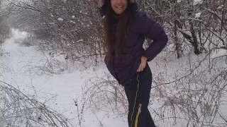 NEW! Japan Style (BLUR PORN) PISSING # Action is on Japan National Park Trail at temperature -15C