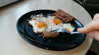 Kozzy makes breakfast and cumming on food, tasty cum