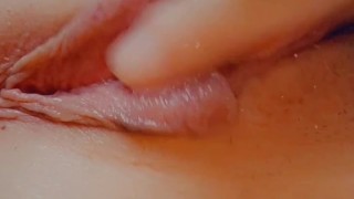Watch me rub my pretty, wet pussy