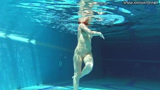 Russian Nicole Pearl Gets Really Horny in the Pool 