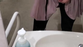 女装　店内トイレ　オナニー