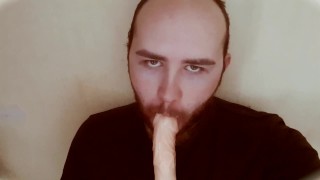 Сосу вибратор. Полный рот кончи. Фантазия