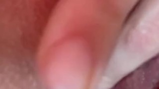 Teasing my dripping wet pussy! Yum ;)