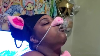 Feedee Ssbbw Piggy vs Cake 