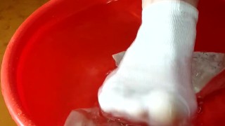 Toilet Wars ep2: Navy Attack [aimed peeing][huge pee]