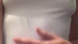 Sexy Little Milf wants to tease you