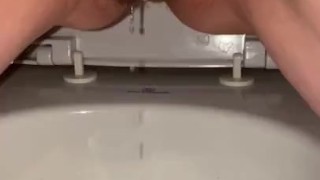 Girl pee 7