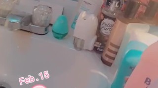 Horny lonely Milf made her self cum