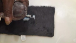 Quickie with big cum load