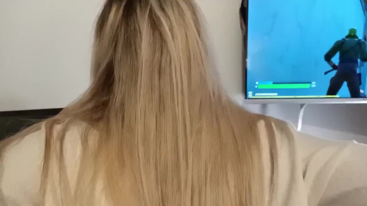 Deja de jugar y follame ya - Free Porn Videos - YouPorn