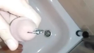 Ich beim Pissen :)