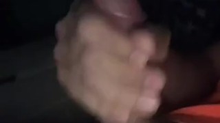ME LA JALO MIENTRAS PIENSO EN MI NOVIA Y TERMINO SACANDO TODA LA LECHE