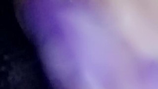 Sexy girl masturbating and squirting 