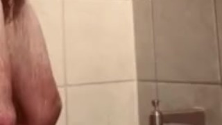 Дрочка в душе