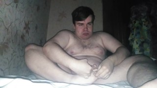 Артем сосет сам себе дрочит ногами лижет ноги self suck autofellatio self footjob