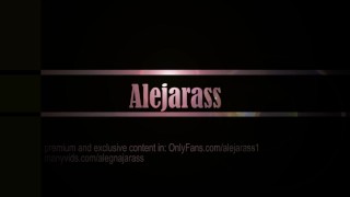 Cabalgando una almohada imaginando que es la verga de un fan / FULLVID IN O.F ALEJARASS1