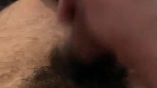 Masturbandome solo en casa 