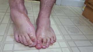 Dripping some syrup all over my feet