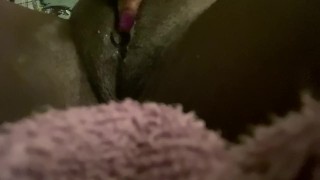 Juicy thick pussy massage 