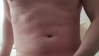 Boy offres himself a good morning jerkoff